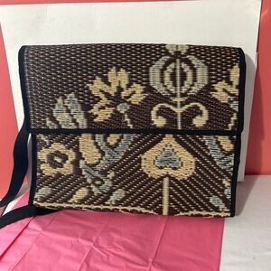 Weaved computer bag